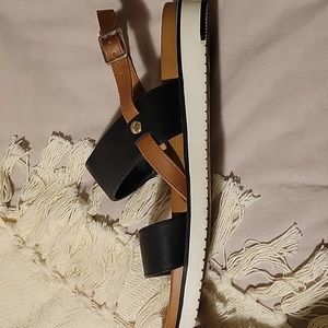 Market & Spruce sz 9 sandal